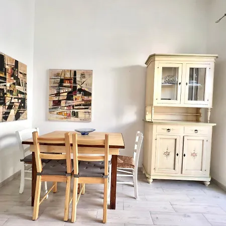 Bilocale Nel Centro Storico - Prossimo Al Mare דירה